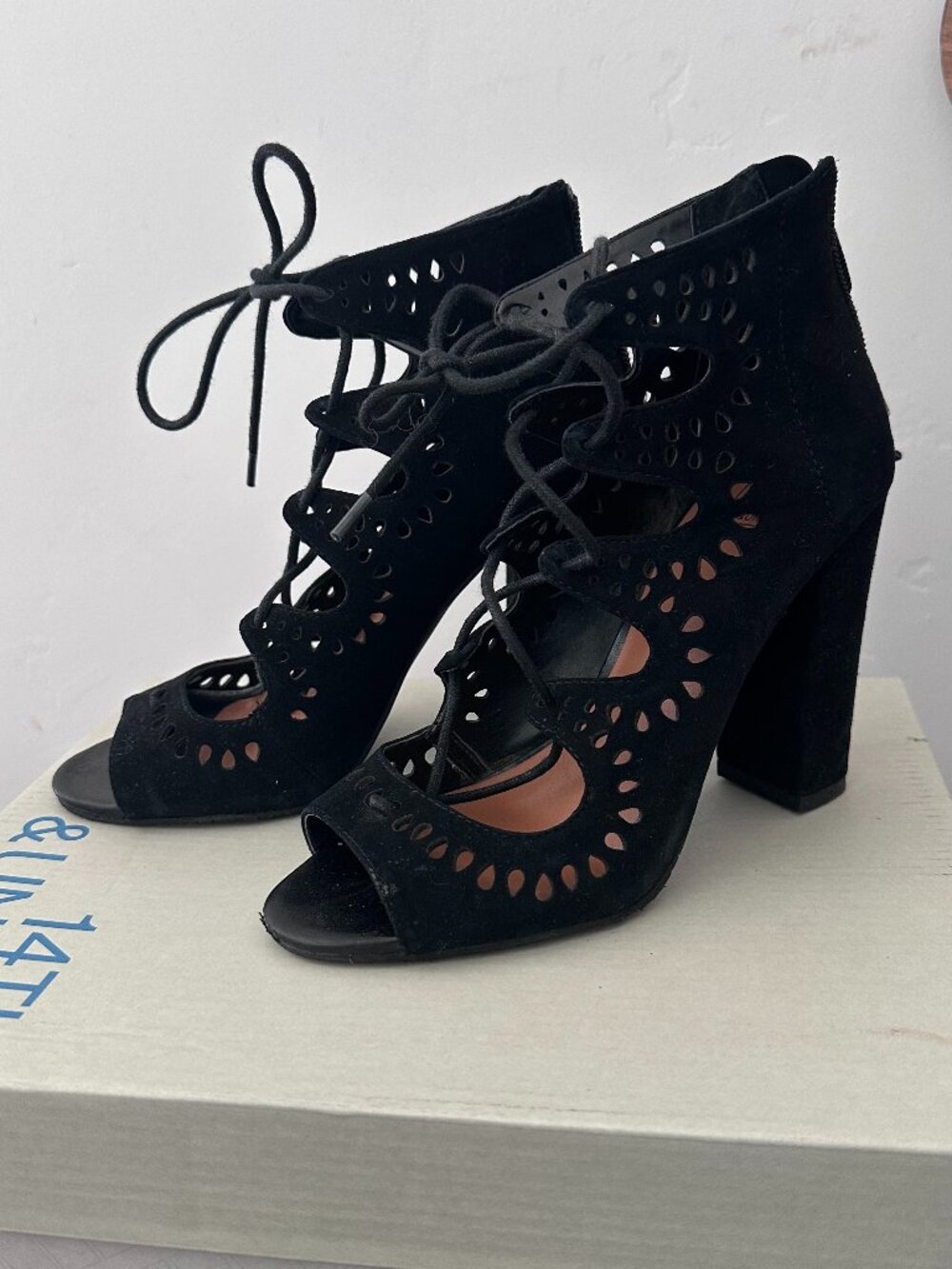 14th And Union Women’s Black Suede Heels size 4.5